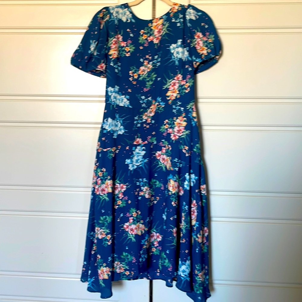 Lined Loft floral dress in beautiful blue